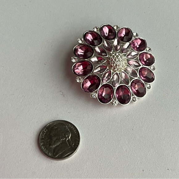 Pink Gem and Silver Plated Rhinestone Pin Brooch Pendant - Picture 6 of 7